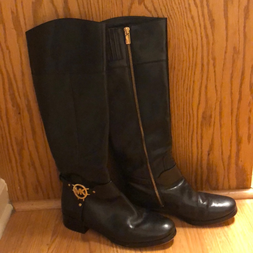 Micheal Kors Boots